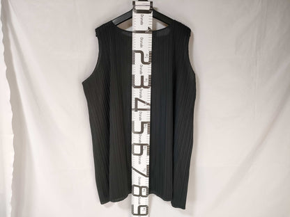 ISSEY MIYAKE Pleats Please Top Black Top
