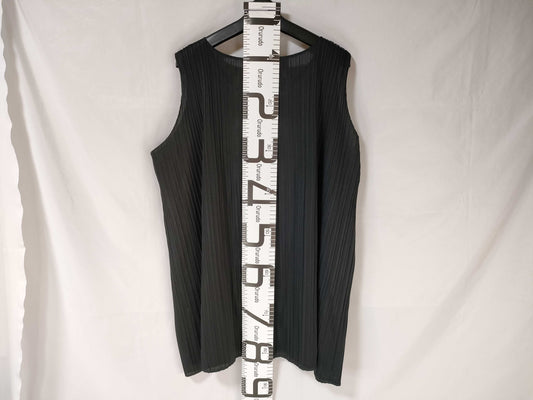 ISSEY MIYAKE Pleats Please Top Black Top