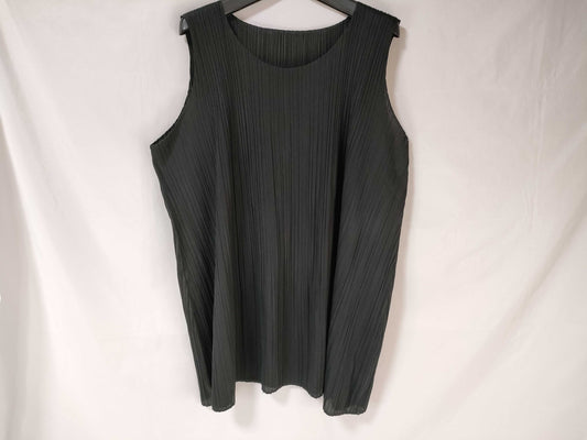 ISSEY MIYAKE Pleats Please Top Black Top