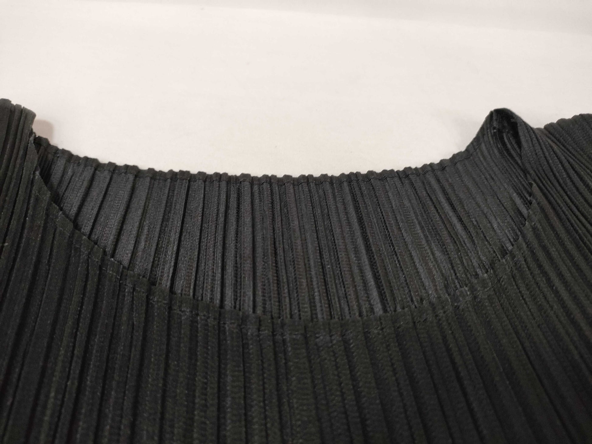 ISSEY MIYAKE Pleats Please Top Black Top