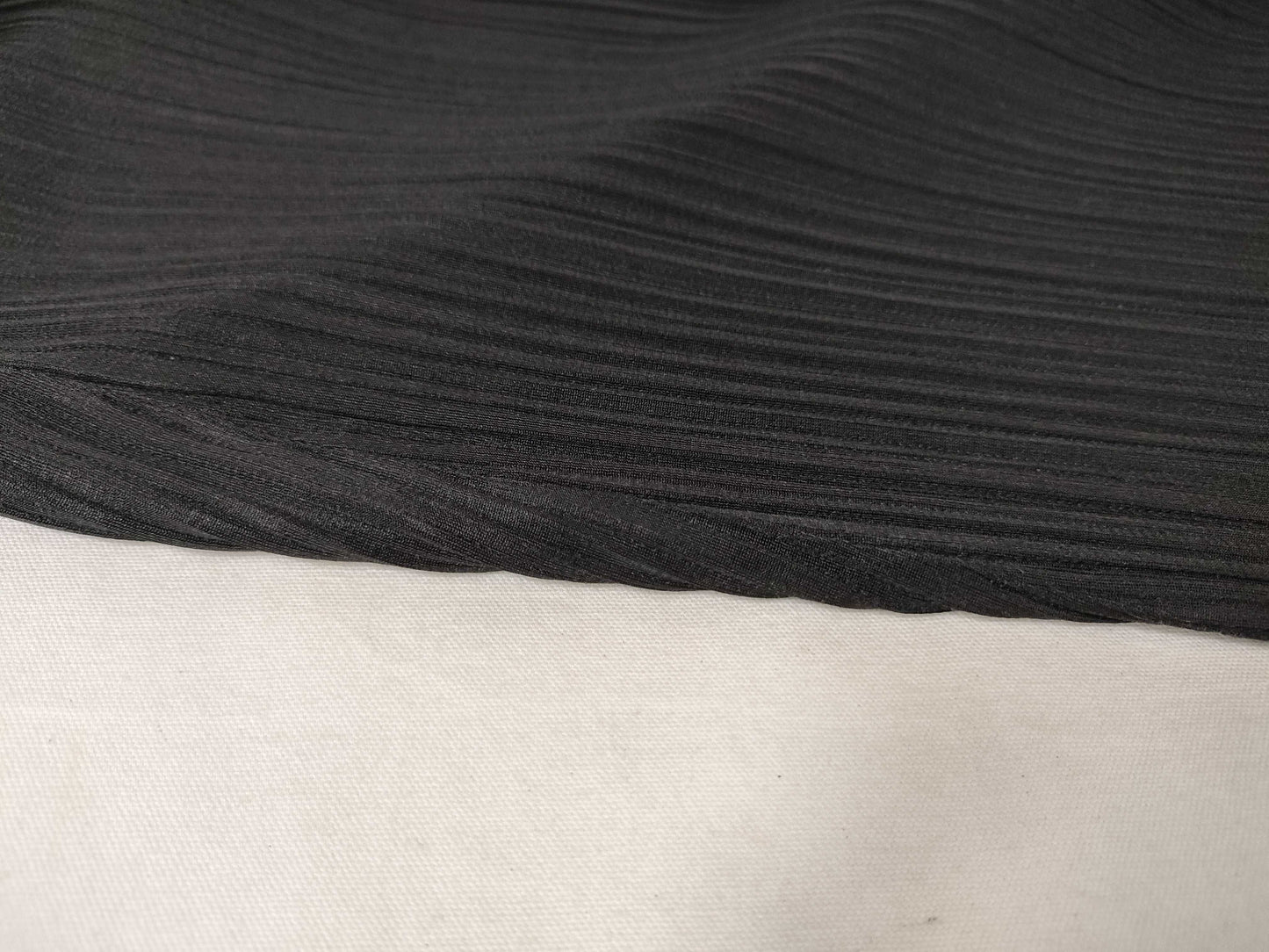 ISSEY MIYAKE Pleats Please Top Black Top