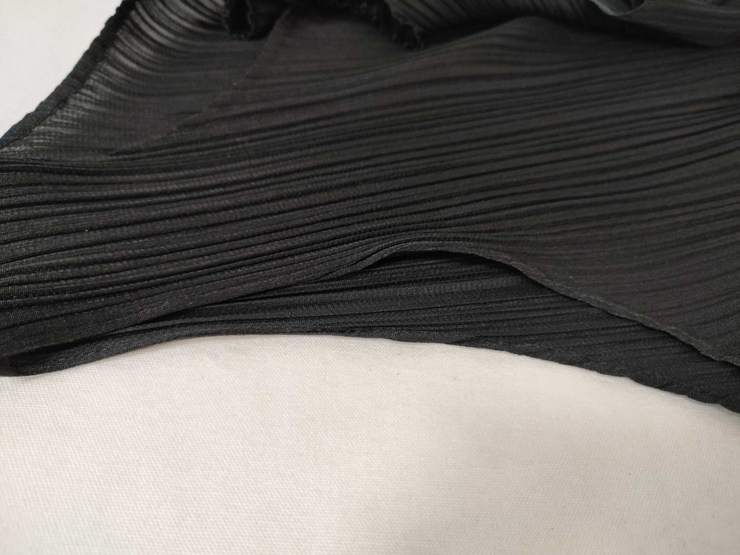 ISSEY MIYAKE Pleats Please Top Black Top