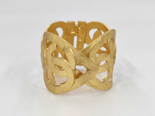 CHANEL Heart-Shaped Bangle 95P Bracelets & Bangles Bracelets & Bangles