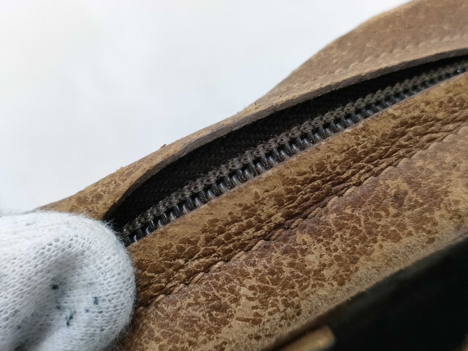 GUCCI GG Plus Shoulder Bag