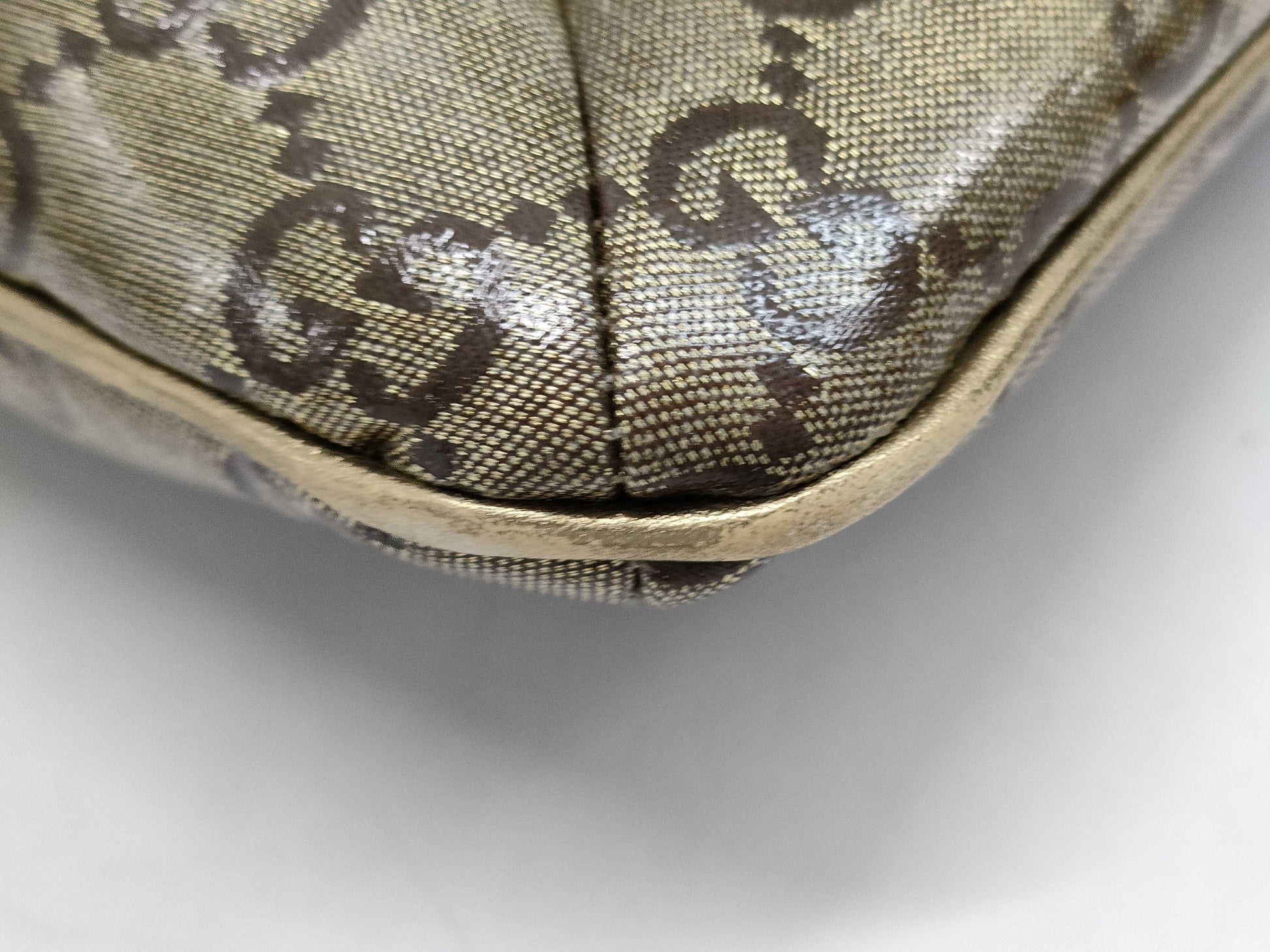 GUCCI GG Supreme Shoulder Bag Shoulder Bag