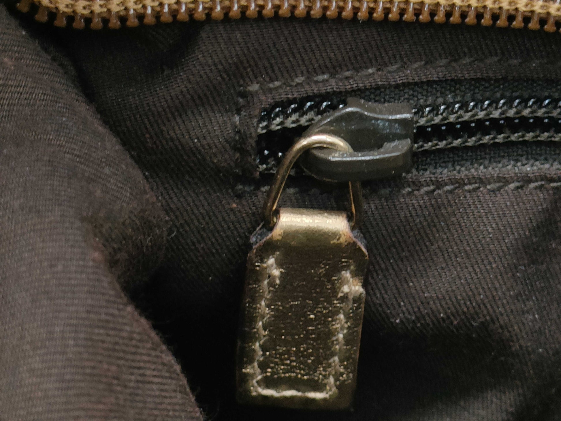 GUCCI GG Supreme Shoulder Bag Shoulder Bag