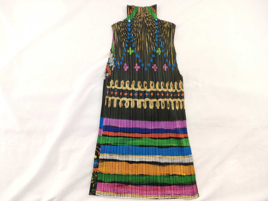 ISSEY MIYAKE Pleats Please Tops Tops