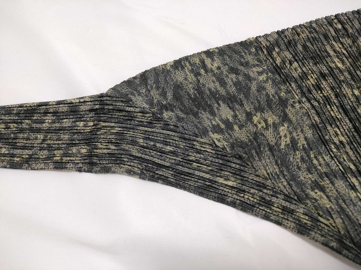 ISSEY MIYAKE Pleats Please Tops Tops