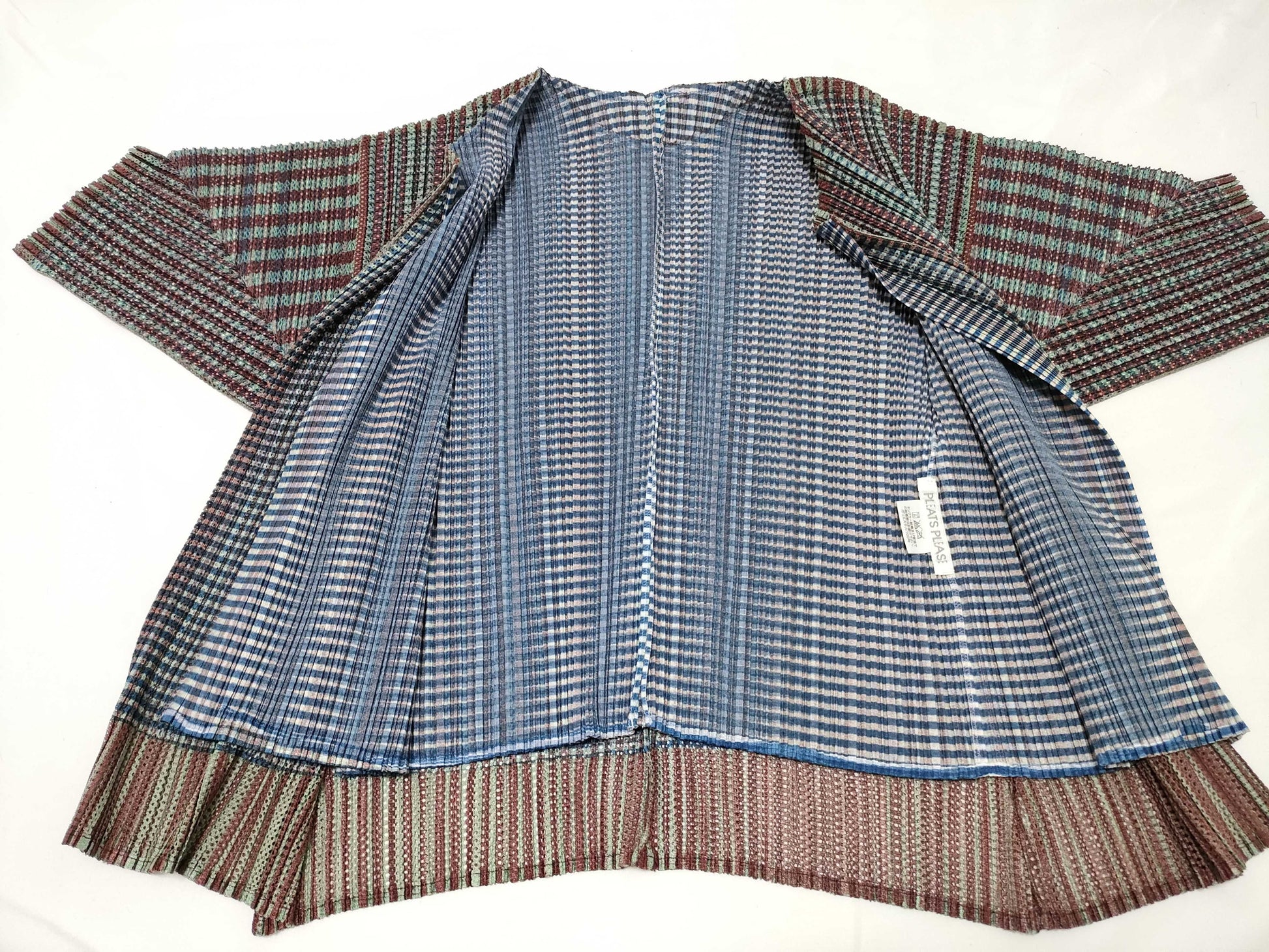 ISSEY MIYAKE Pleats Please Cardigan