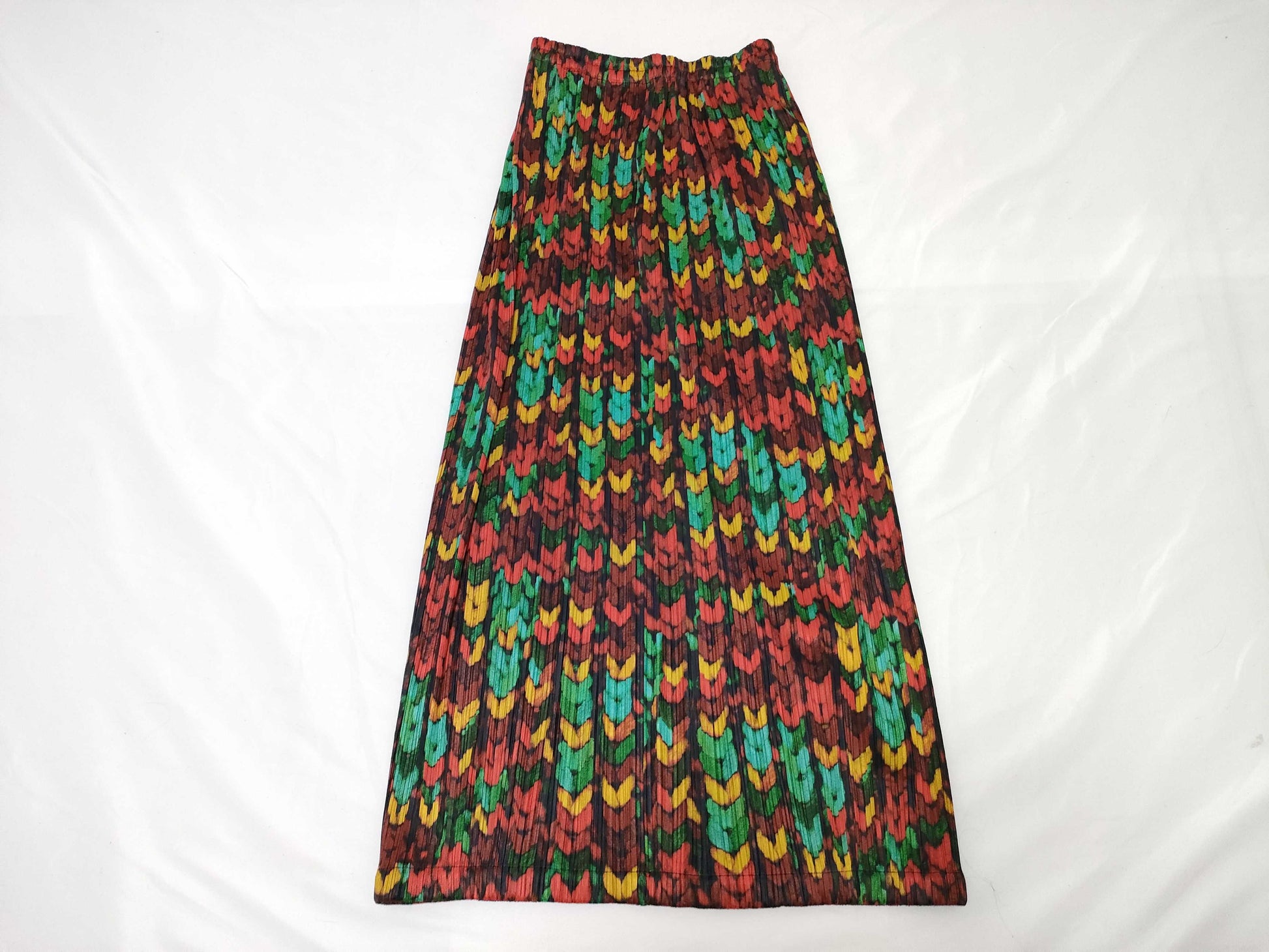 ISSEY MIYAKE Pleats Please knitted red long skirt