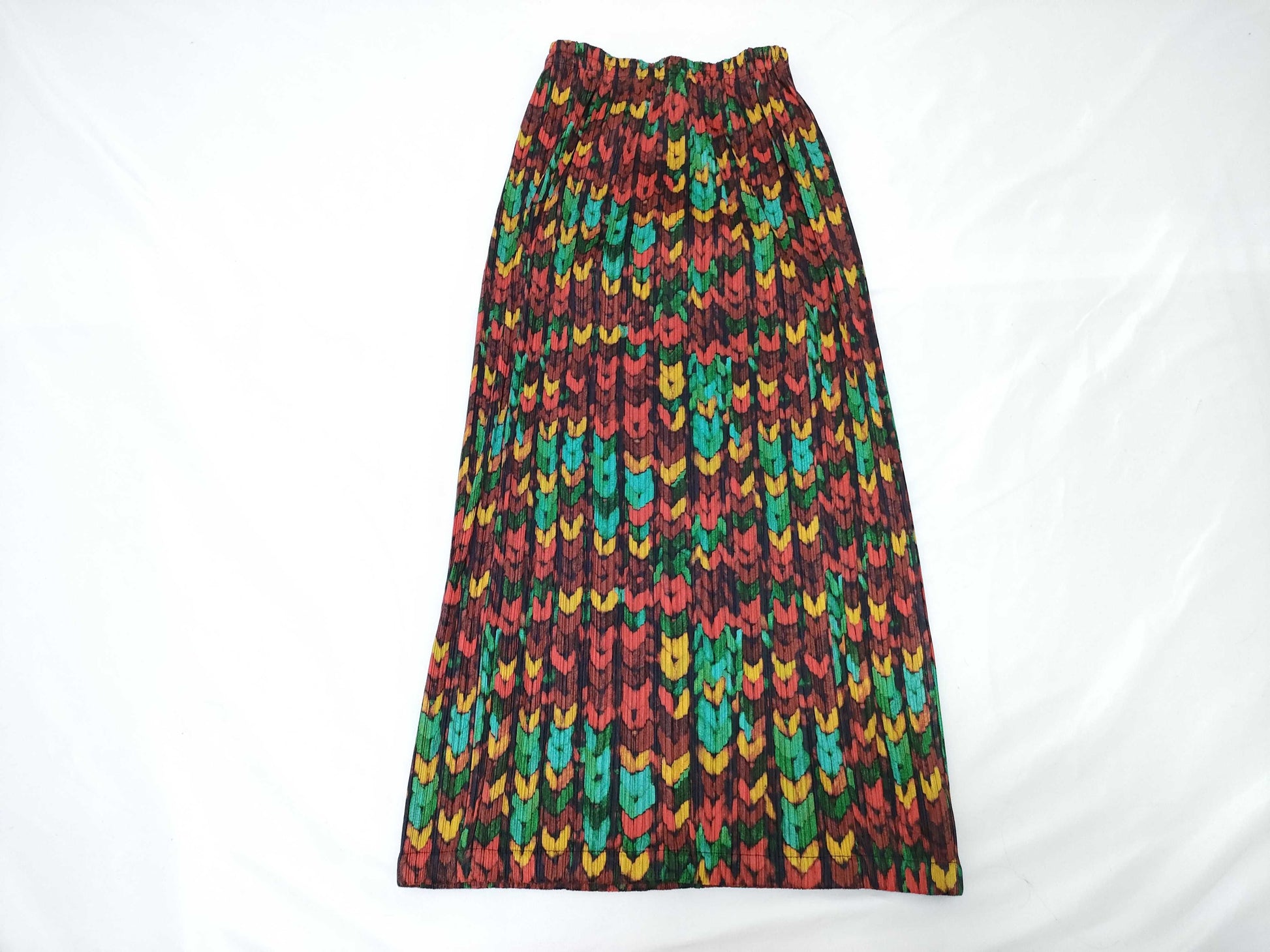 ISSEY MIYAKE Pleats Please knitted red long skirt