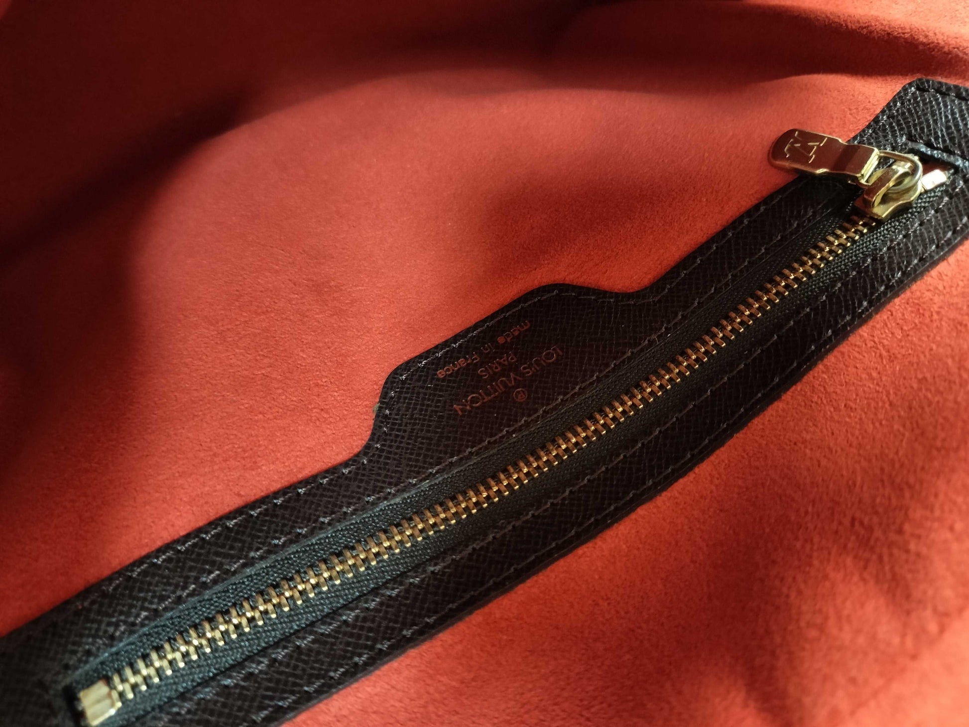 LOUIS VUITTON VI0919 Damier N51150 Brera Handbag