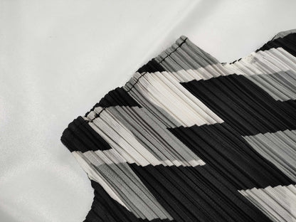 ISSEY MIYAKE Pleats Please Patterned Tops