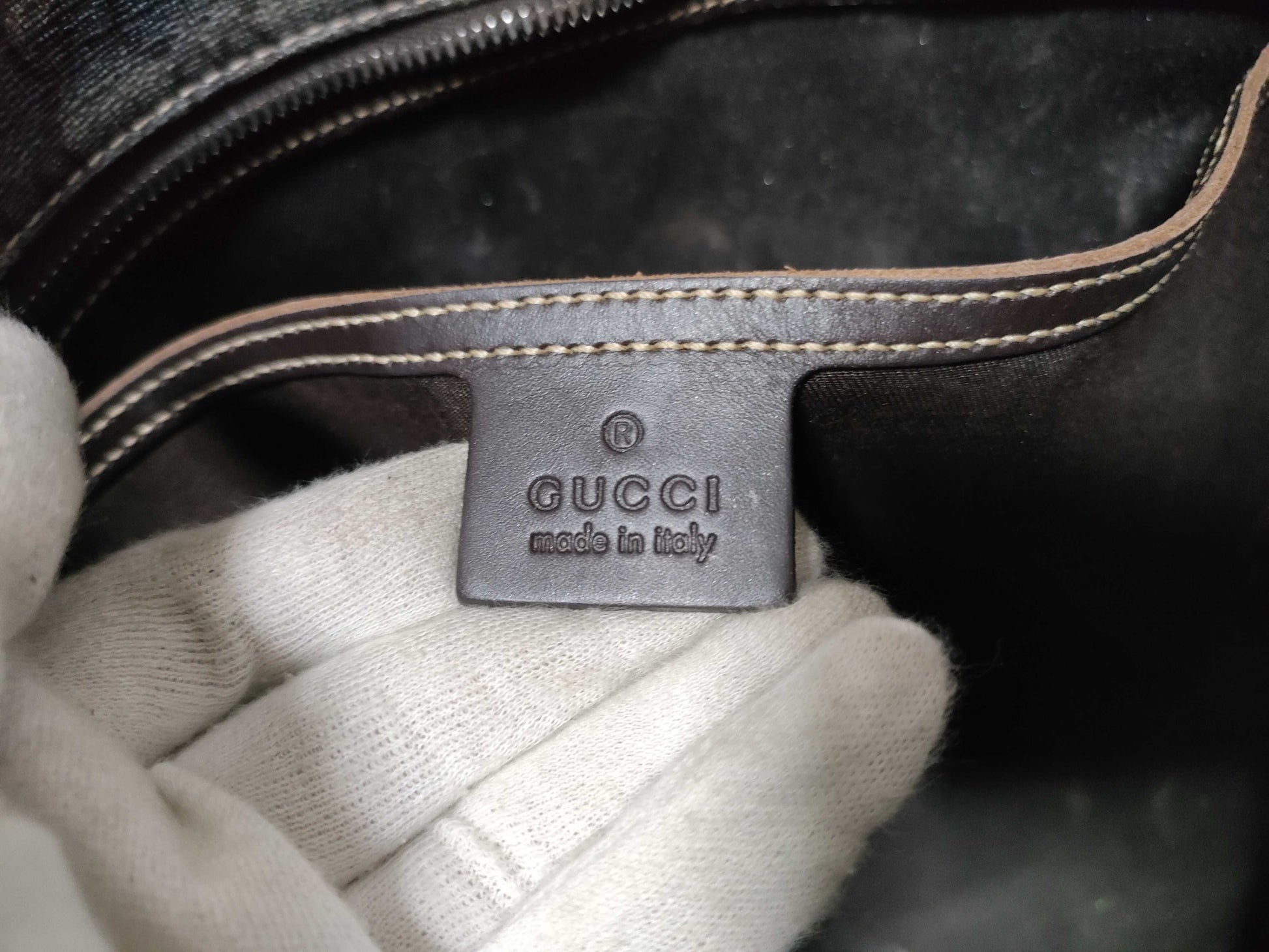 GUCCI GG Supreme Tote Bag