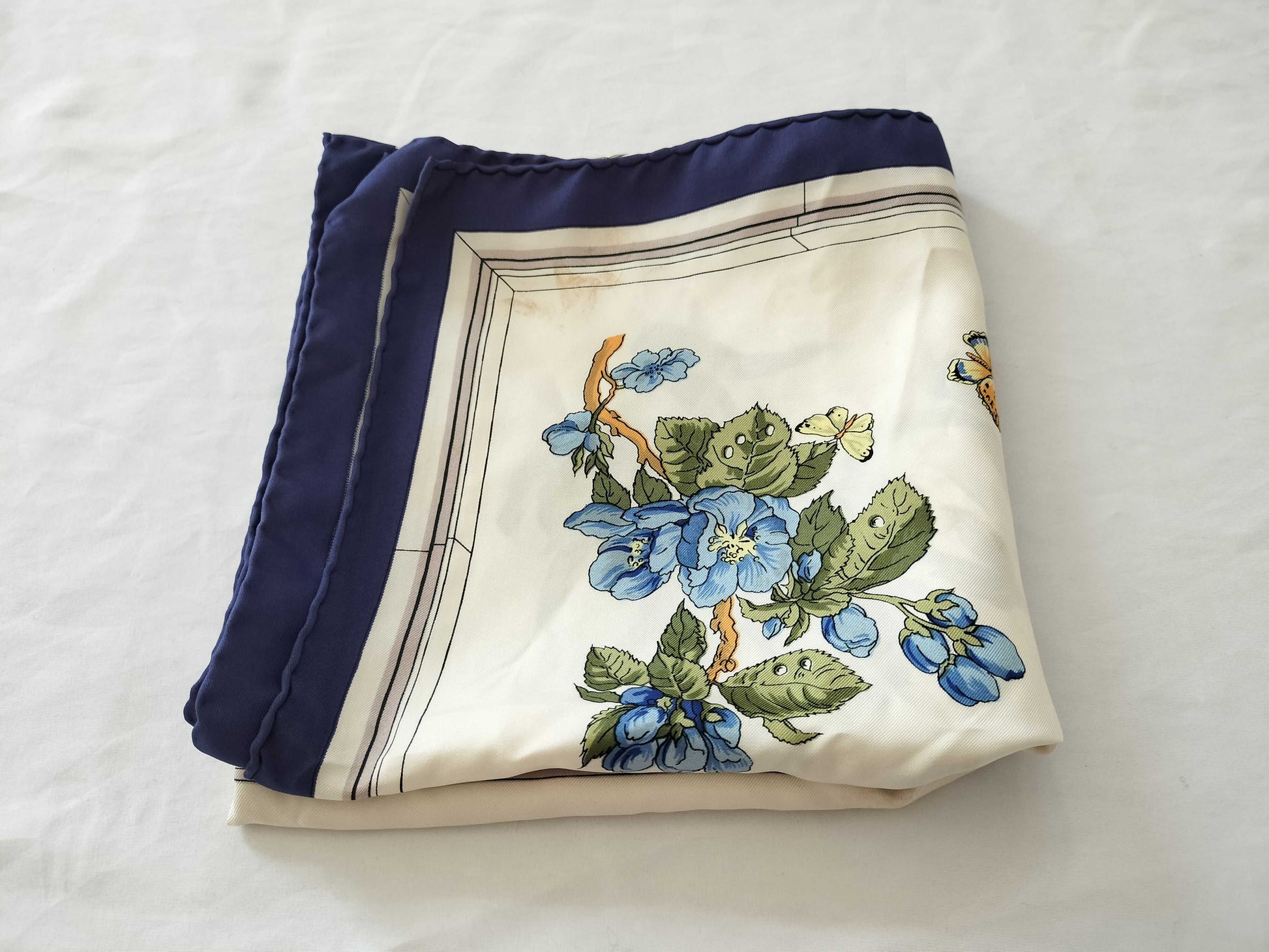HERMES Carré Flowering Coastal Street Scarf