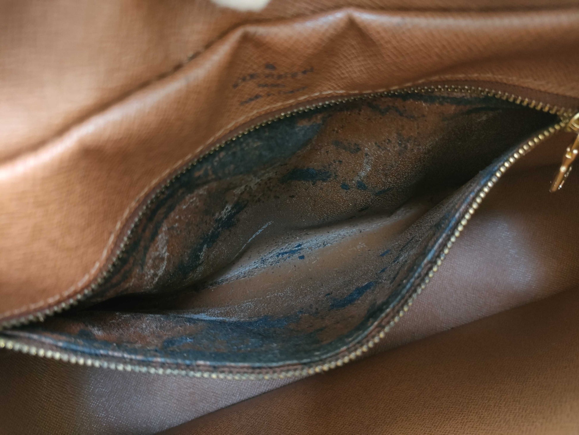 LOUIS VUITTON AS1915 Monogram M51265 Boulogne 30 Shoulder Bag