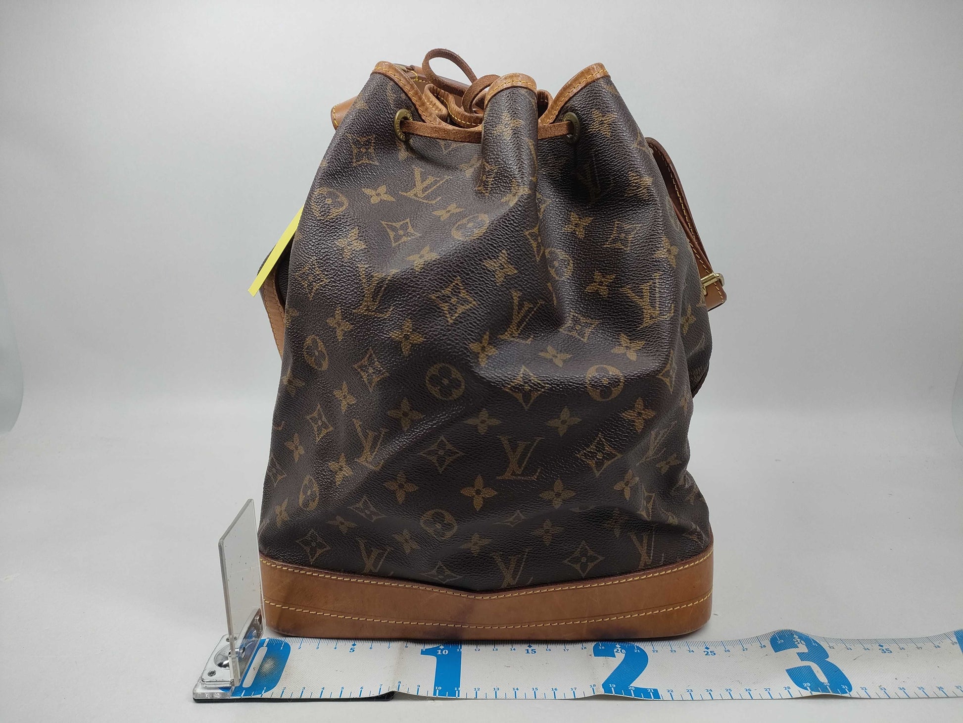 LOUIS VUITTON Monogram M42224 Noe Shoulder Bag