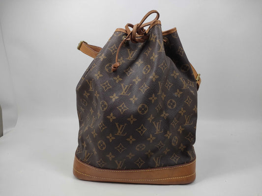 LOUIS VUITTON Monogram M42224 Noe Shoulder Bag