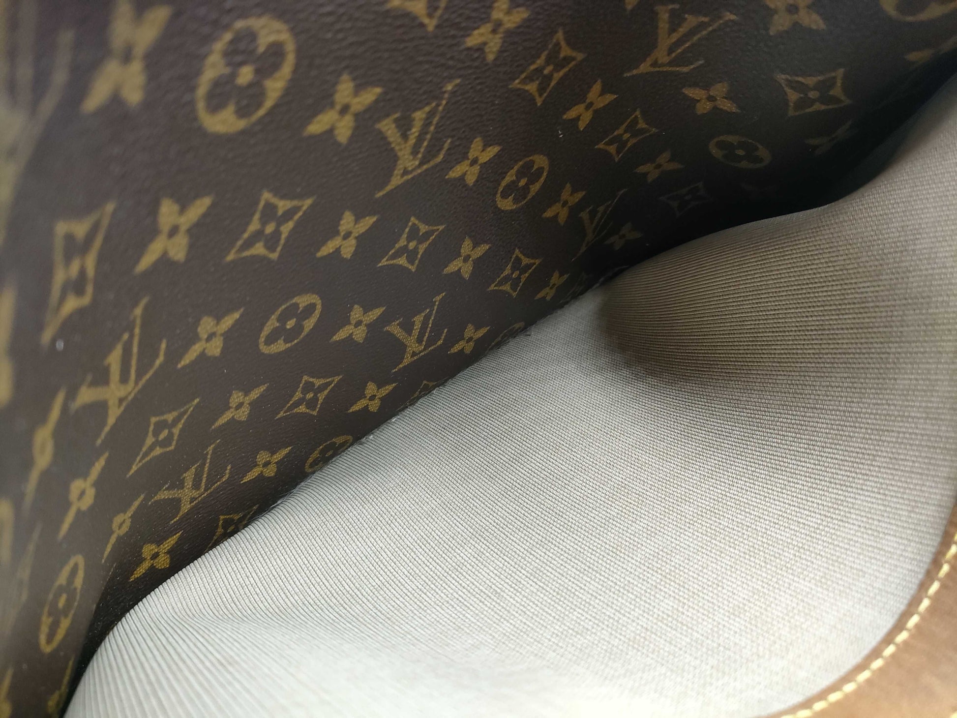 LOUIS VUITTON Monogram M45252 Reporter GM Shoulder Bag