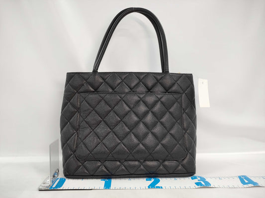 CHANEL Caviar Skin Reproduction Tote Bag