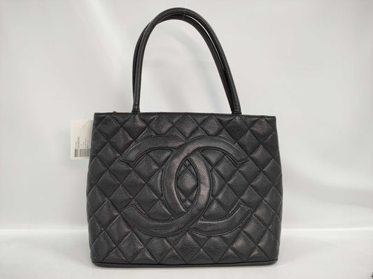 CHANEL Caviar Skin Reproduction Tote Bag