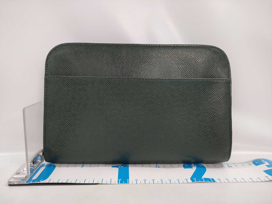 LOUIS VUITTON Taiga M30184 Baikal Second Bag