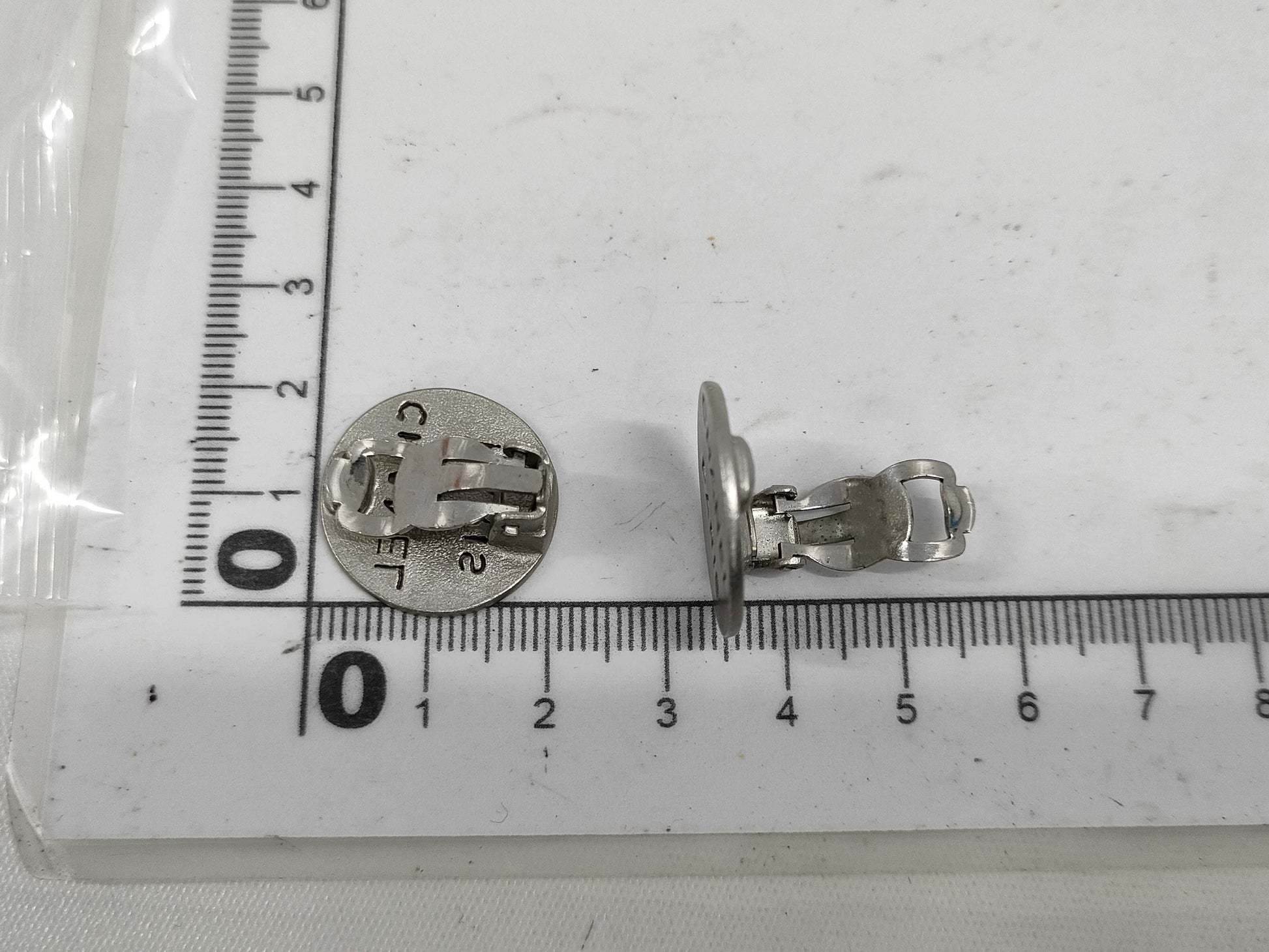 CHANEL Earrings 00 C Earrings