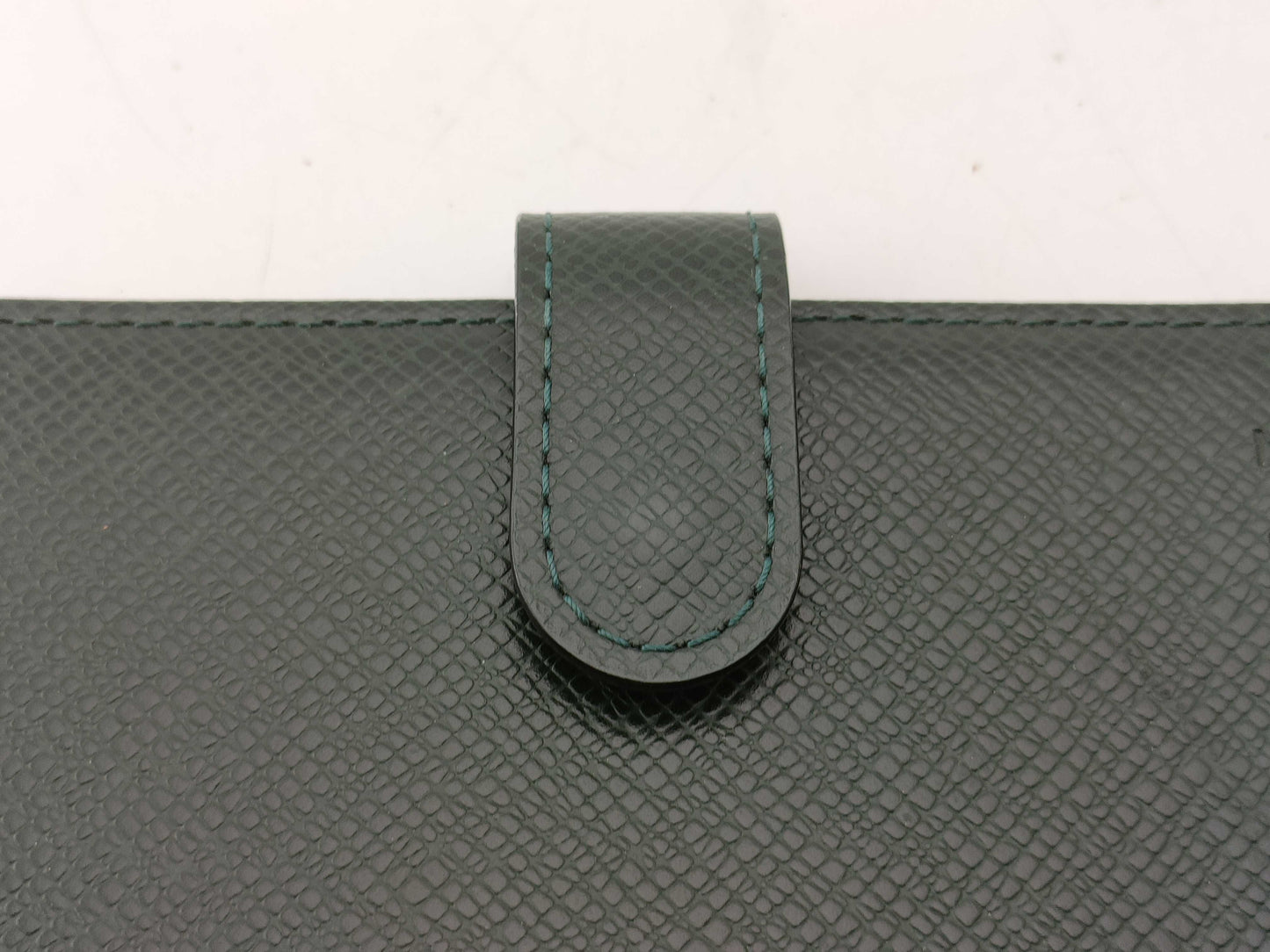 LOUIS VUITTON Taiga Agenda Planner Cover