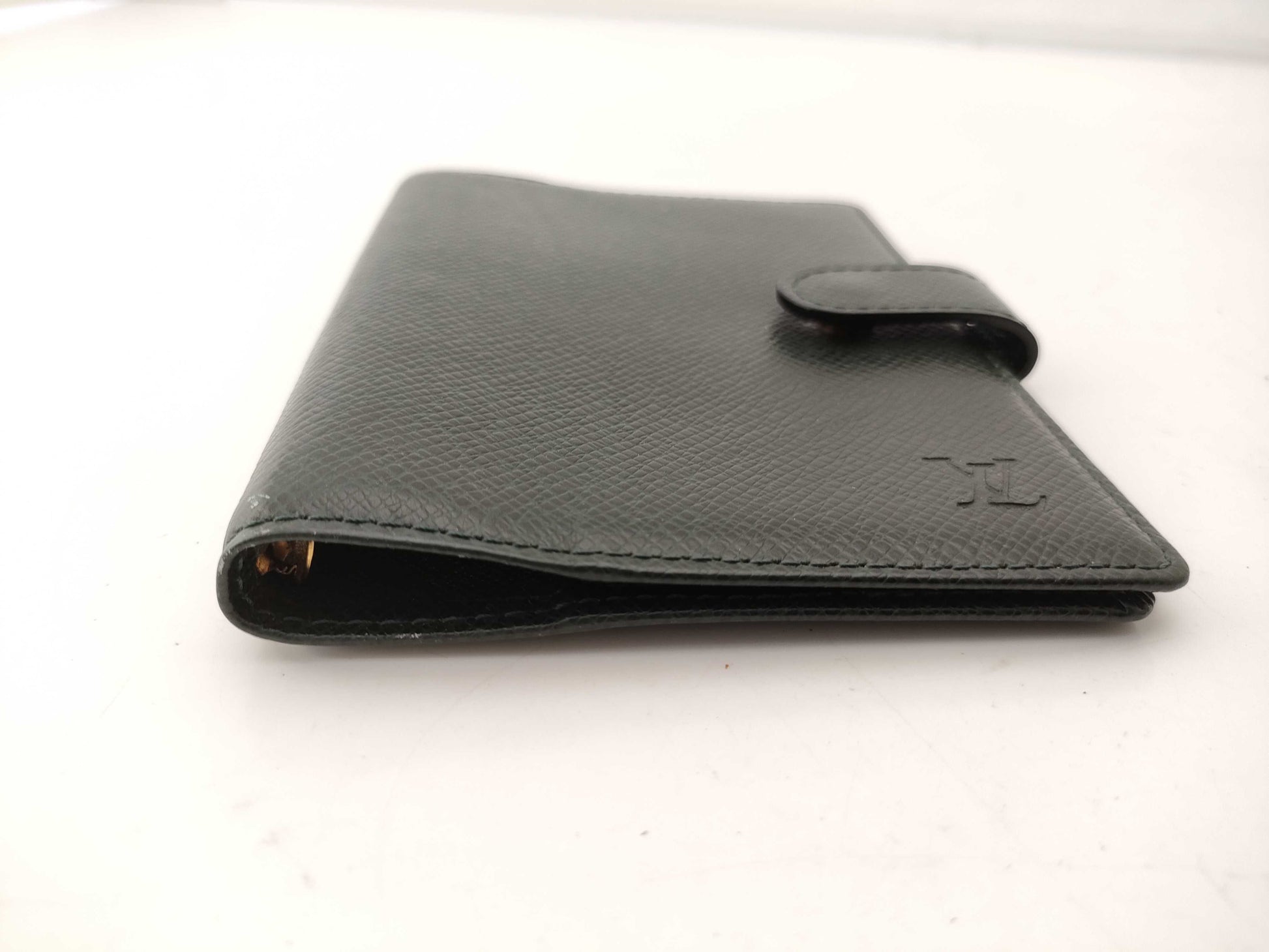 LOUIS VUITTON Taiga Agenda Planner Cover