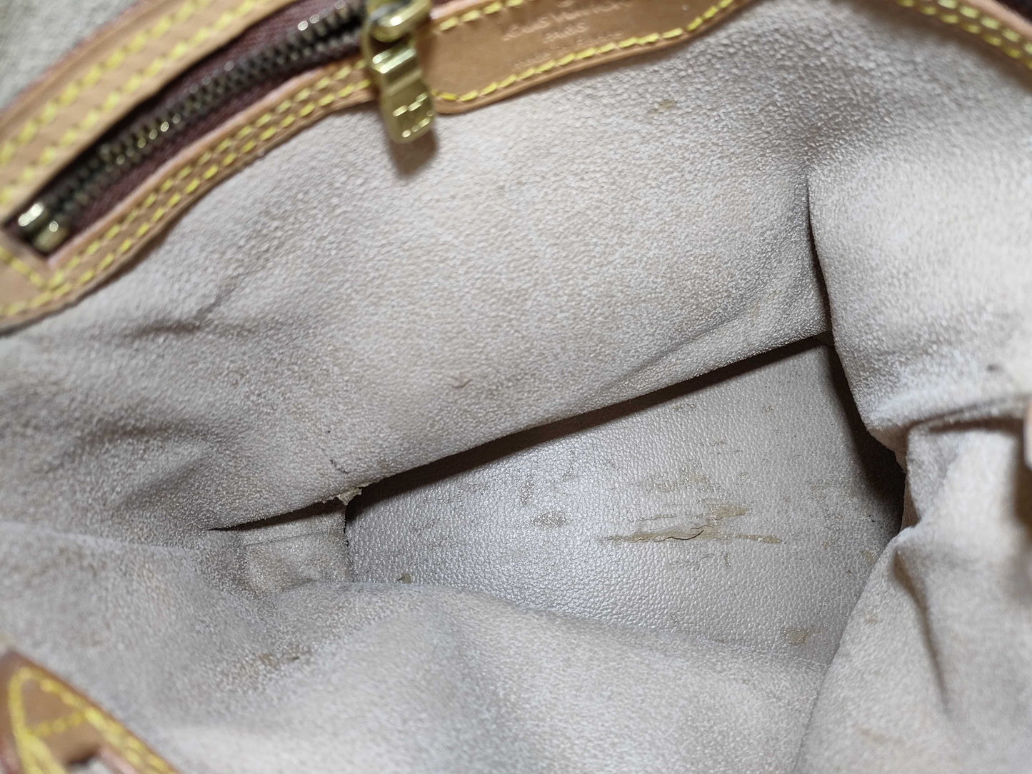 LOUIS VUITTON Monogram M42238 Petit Bucket/Tote Bag with Pouch