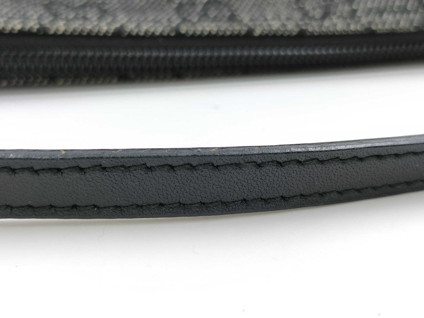 GUCCI GG Canvas 07198 Accessory Pouch Handbag