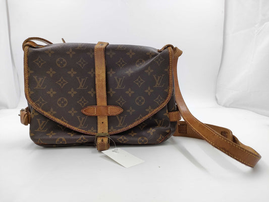 LOUIS VUITTON Monogram M42256 Saumur 30 Shoulder Bag
