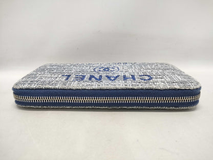 CHANEL Tweed Round Wallet
