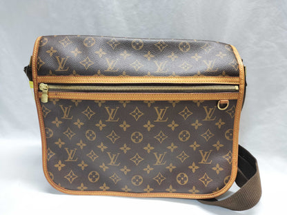 LOUIS VUITTON DU0046 Monogram Messenger Shoulder Bag