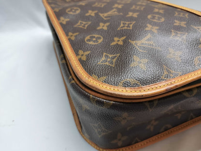 LOUIS VUITTON DU0046 Monogram Messenger Shoulder Bag