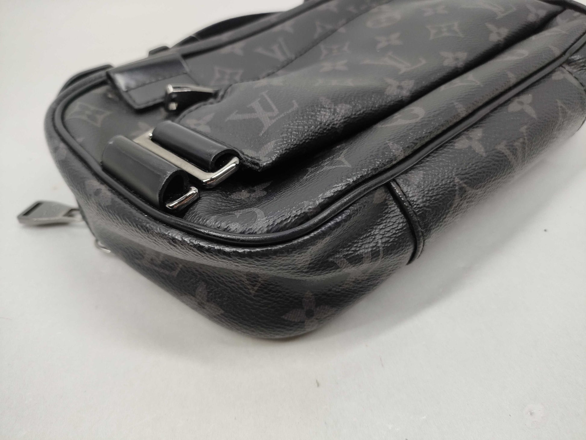 LOUIS VUITTON M42906 Handbag