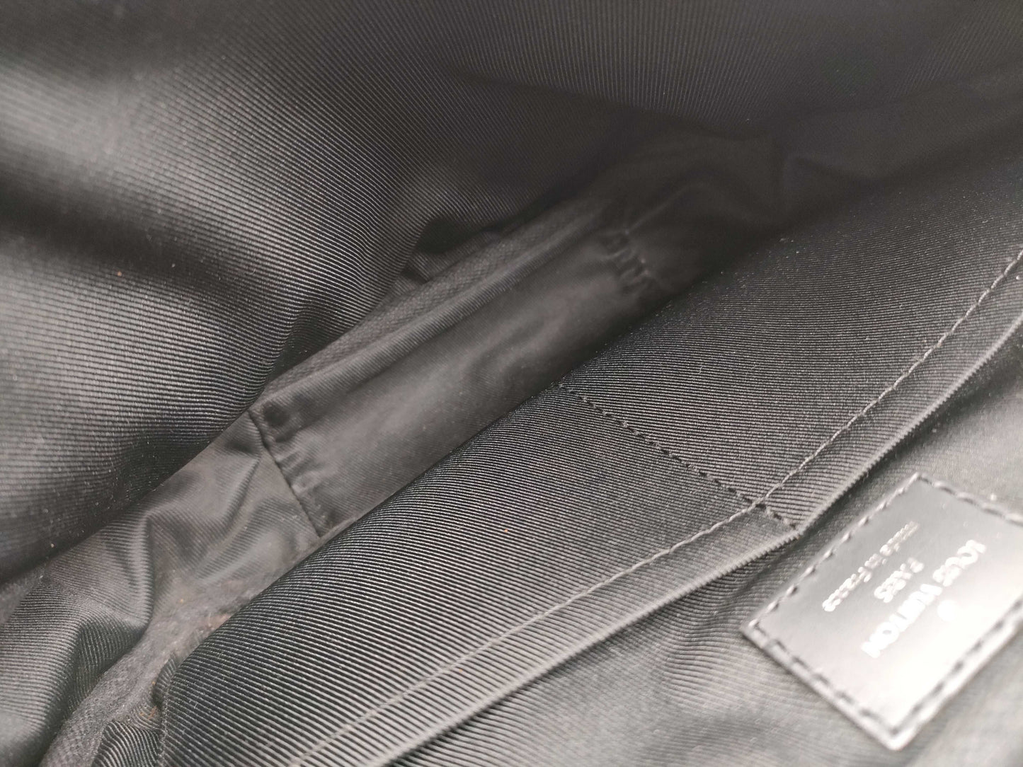LOUIS VUITTON M42906 Handbag