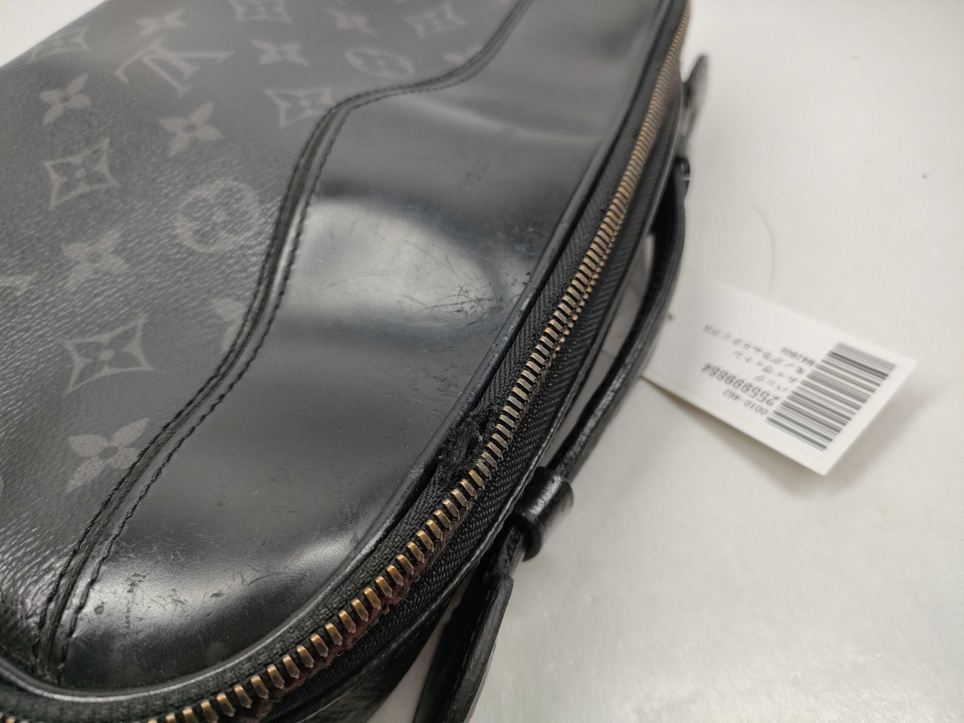 LOUIS VUITTON M42906 Handbag