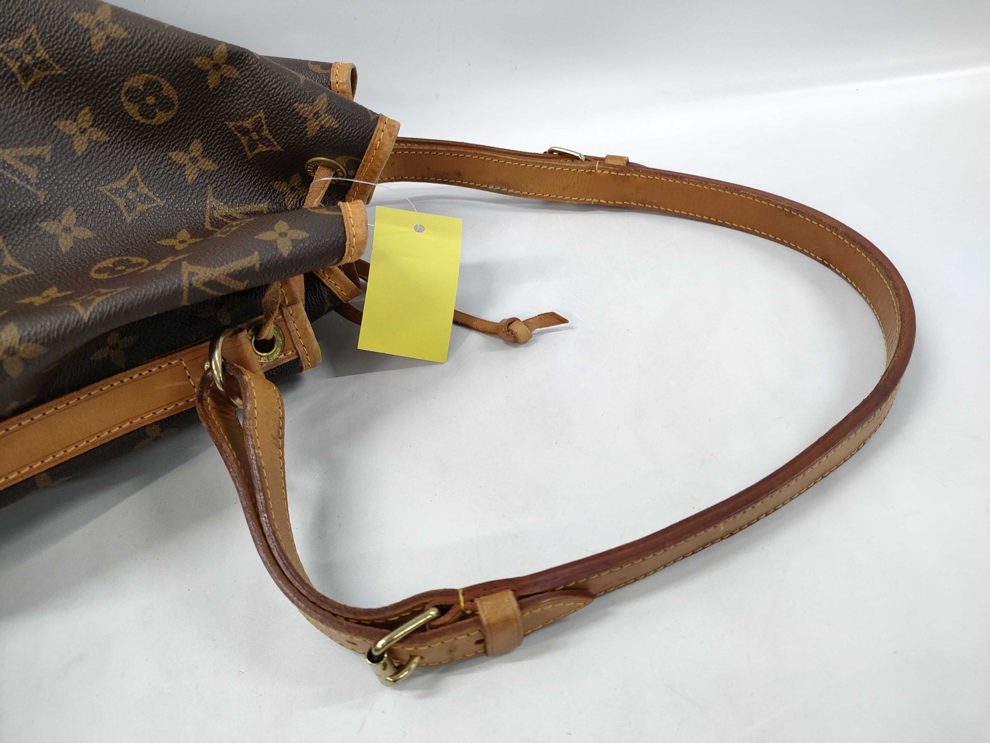 LOUIS VUITTON Monogram M42224 Noe Shoulder Bag
