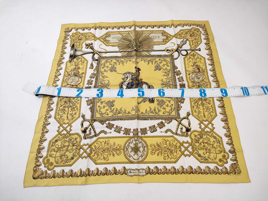 HERMES Carré 90 LUDOVICVS MAGNVS Louis XIV on a White Horse Yellow Scarf
