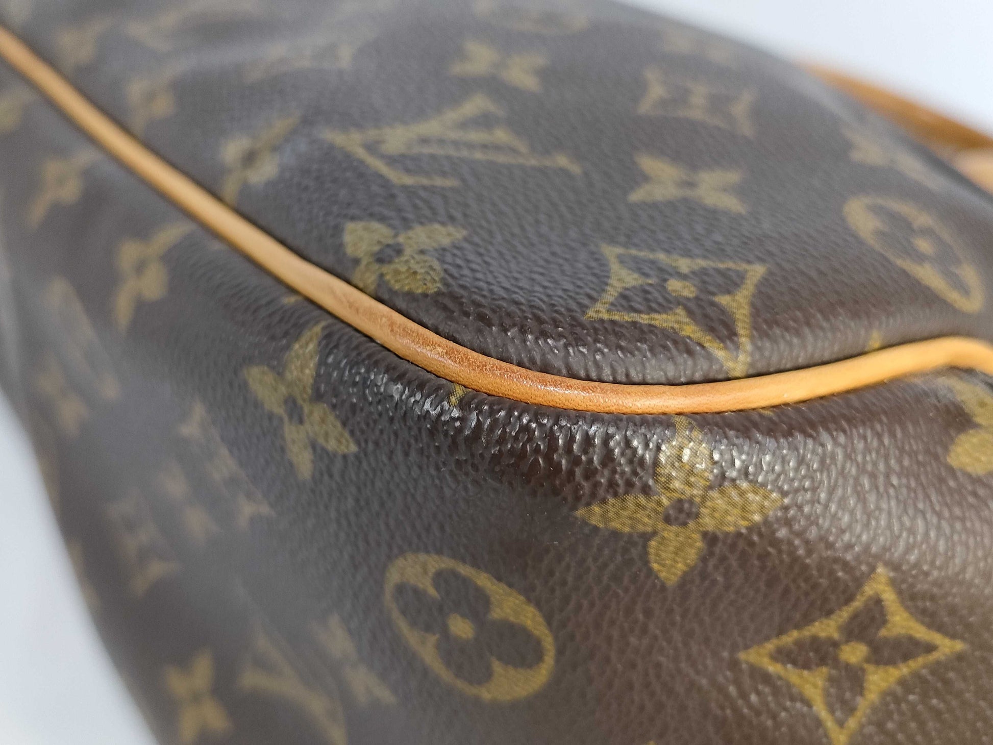 LOUIS VUITTON [Serial Number] RFID Unverifiable Monogram Deauville Handbag