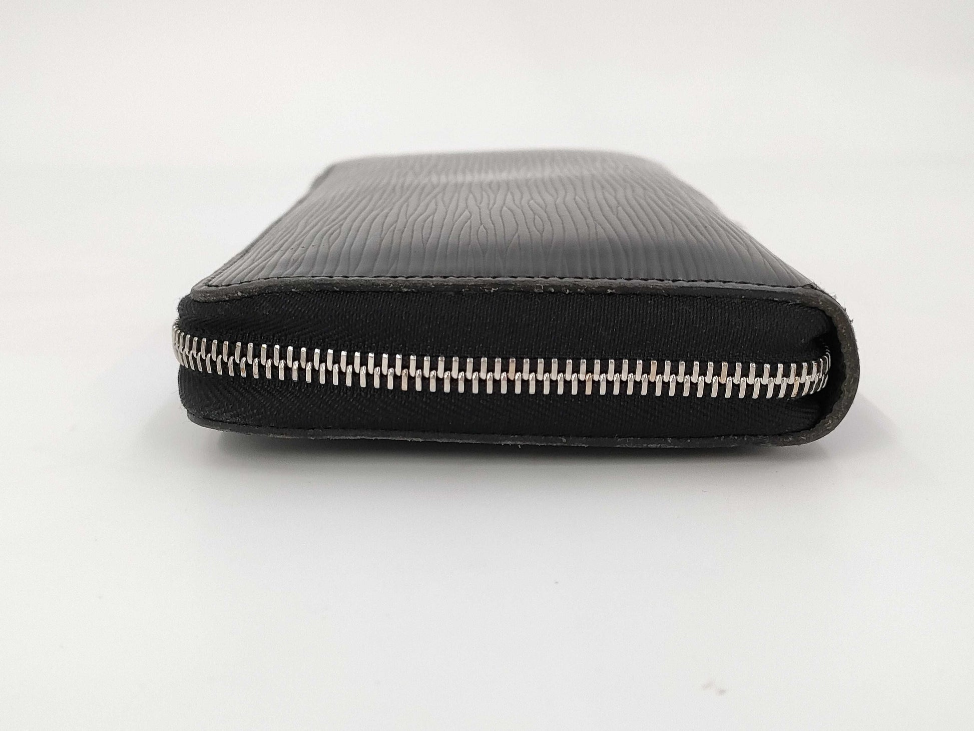 LOUIS VUITTON Epi Zippy Compact Wallet