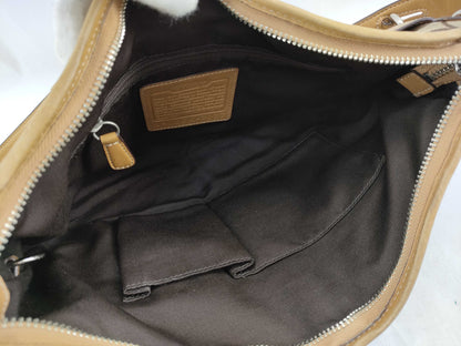 COACH Signature 7077/6072 Shoulder Bag