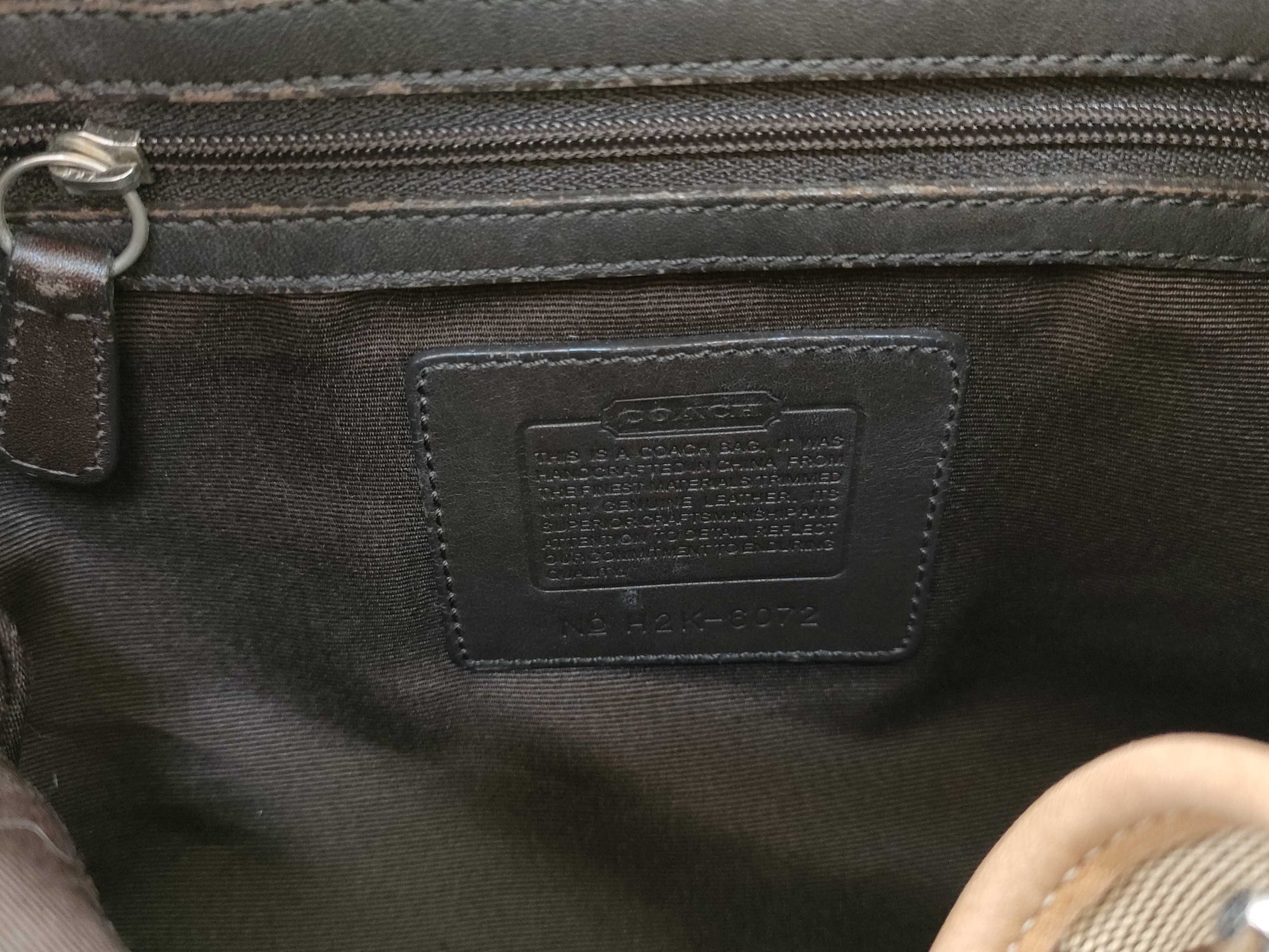 COACH Signature 7077/6072 Shoulder Bag