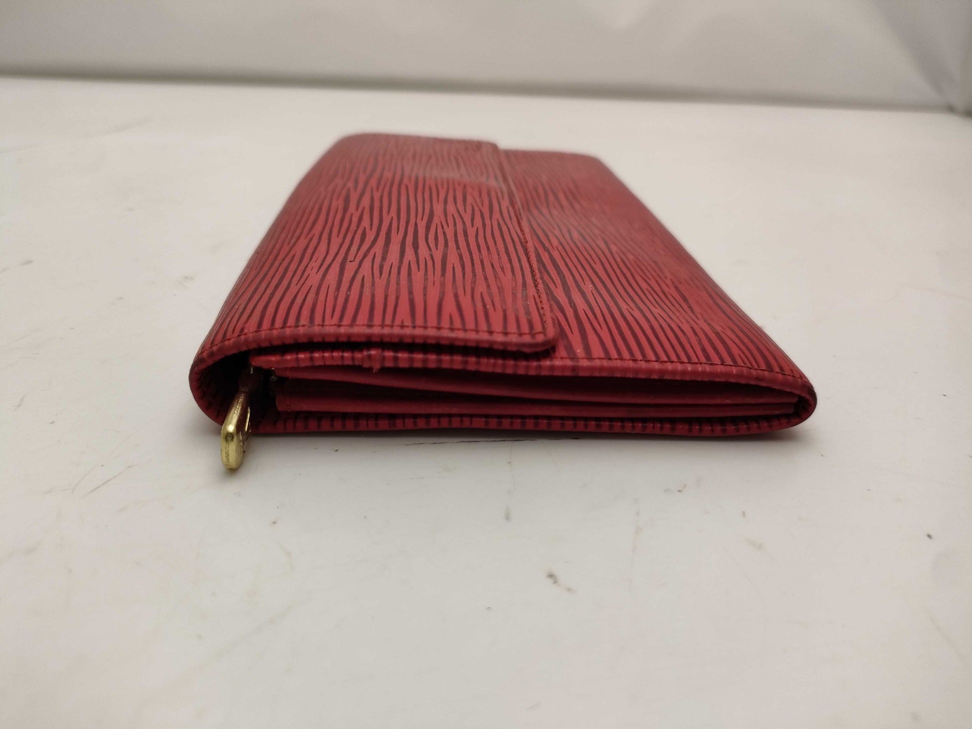LOUIS VUITTON Epi Porte Tresor International Wallet
