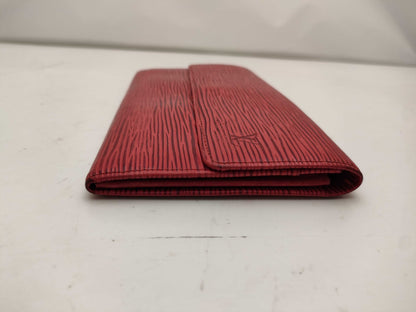LOUIS VUITTON Epi Porte Tresor International Wallet
