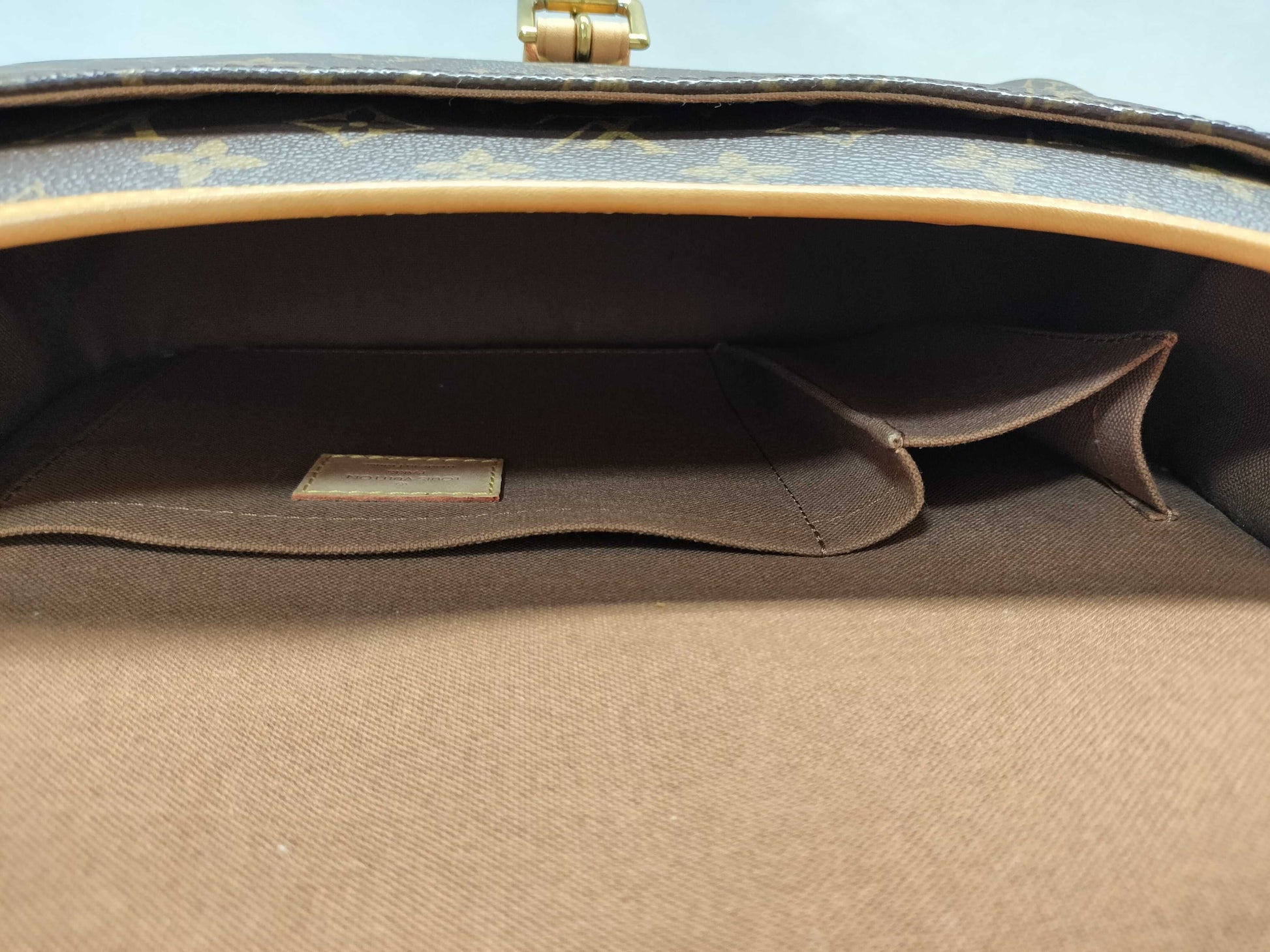 LOUIS VUITTON TH1078 Monogram Sologne Shoulder Bag