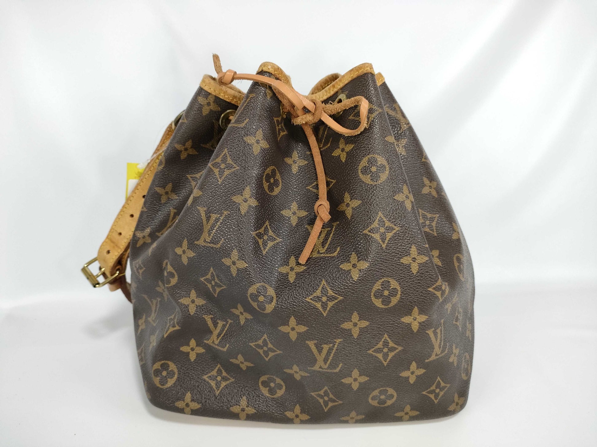 LOUIS VUITTON [Serial Number] RFID Unverifiable AR0937 Monogram M42224 Noe Shoulder Bag