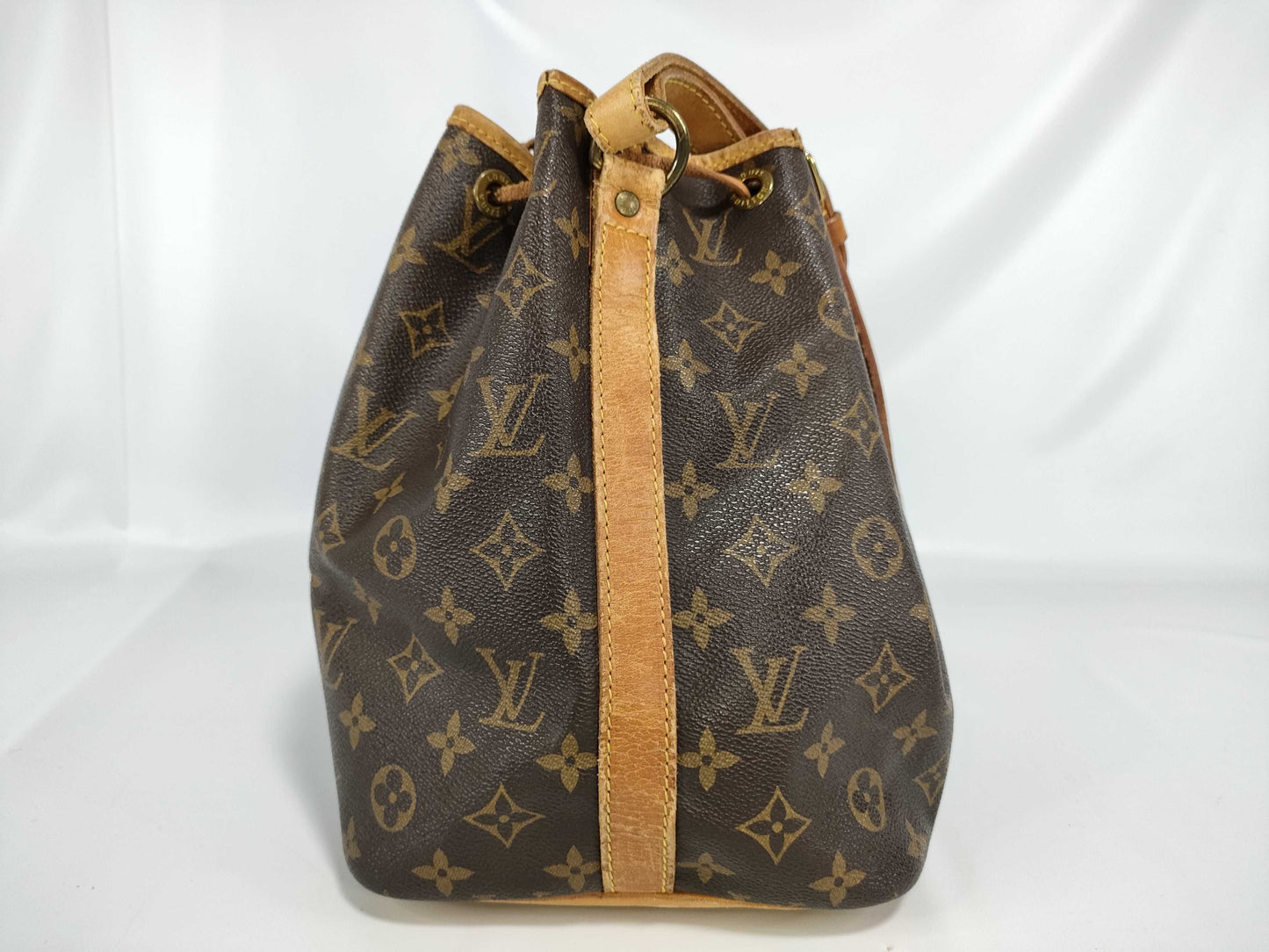 LOUIS VUITTON [Serial Number] RFID Unverifiable AR0937 Monogram M42224 Noe Shoulder Bag