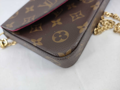 LOUIS VUITTON CA4220 Monogram Pochette Felicie Shoulder Bag